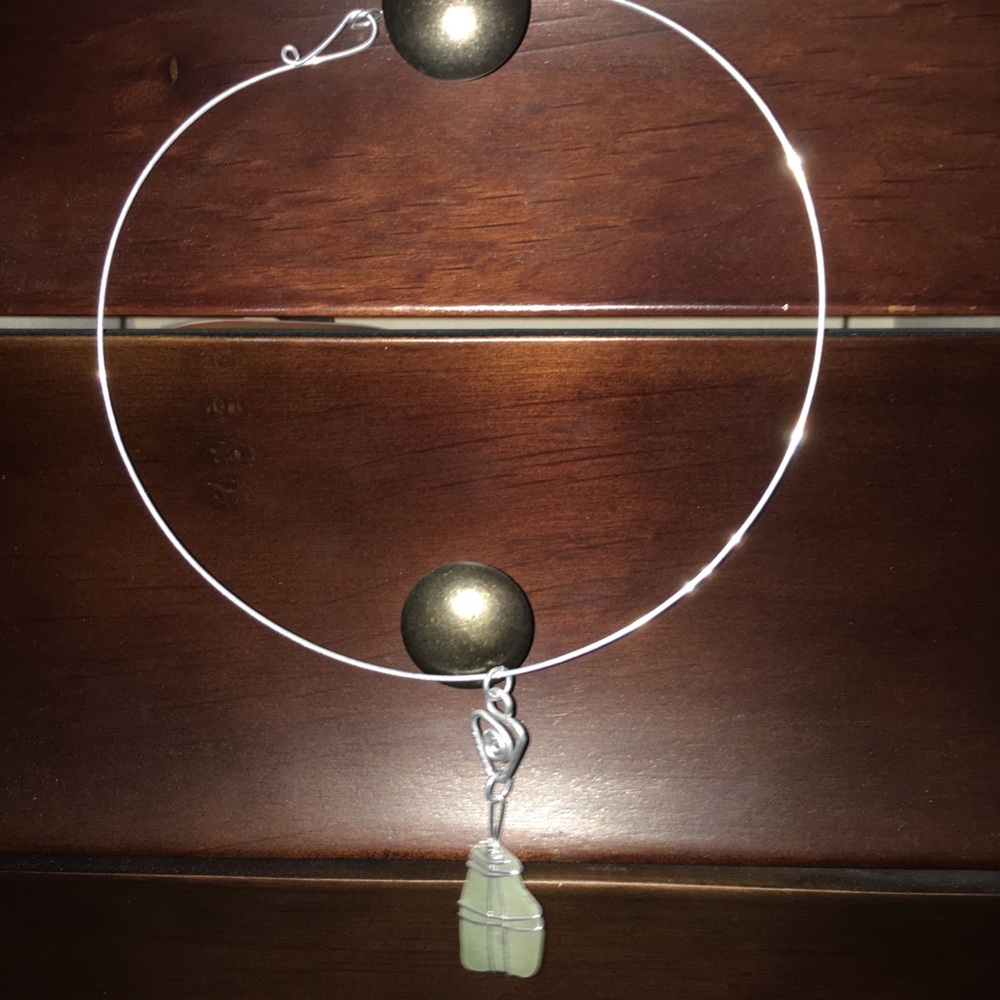 Wire and stone necklace